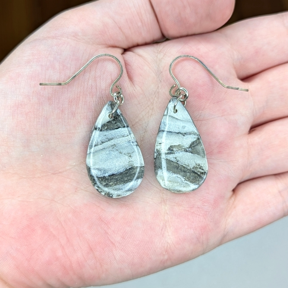 Raindrop Black And White Marble Earrings - Picture 3 of 10